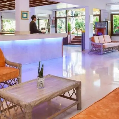Отель Parque San Antonio 4*