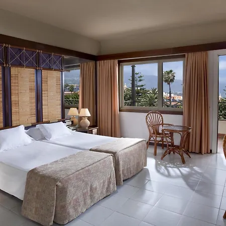 Parque San Antonio ホテル 4*