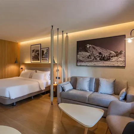 Radisson & Residences Tenerife - Adults Only Hotel 5*