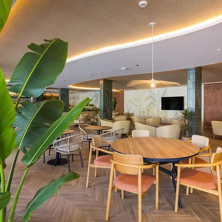 Отель Radisson & Residences Tenerife - Adults Only