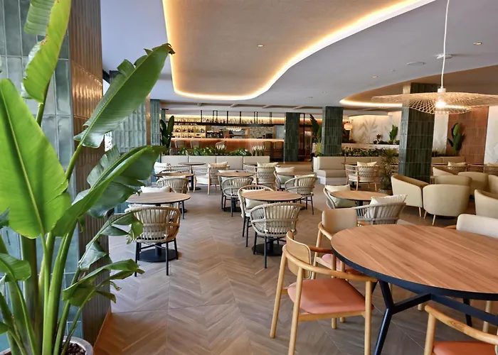 Hotel Radisson & Residences Tenerife - Adults Only Puerto de la Cruz (Tenerife)