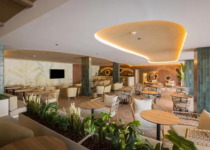 Hotel Radisson & Residences Tenerife - Adults Only Puerto de la Cruz (Tenerife)