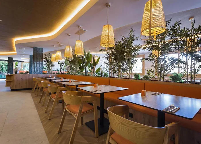 Radisson & Residences Tenerife - Adults Only Hotel 5*